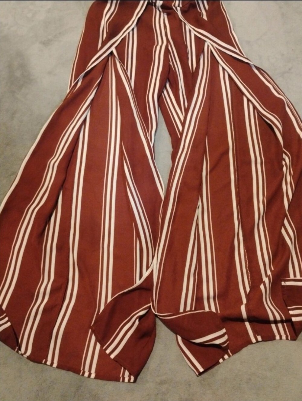 rue21 High Slit Striped Wide Leg Pants Rust White Color Women's Size - XS
